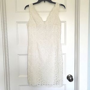 Ann Taylor White Floral Lace Dress with Scalloped V Neck Size 2